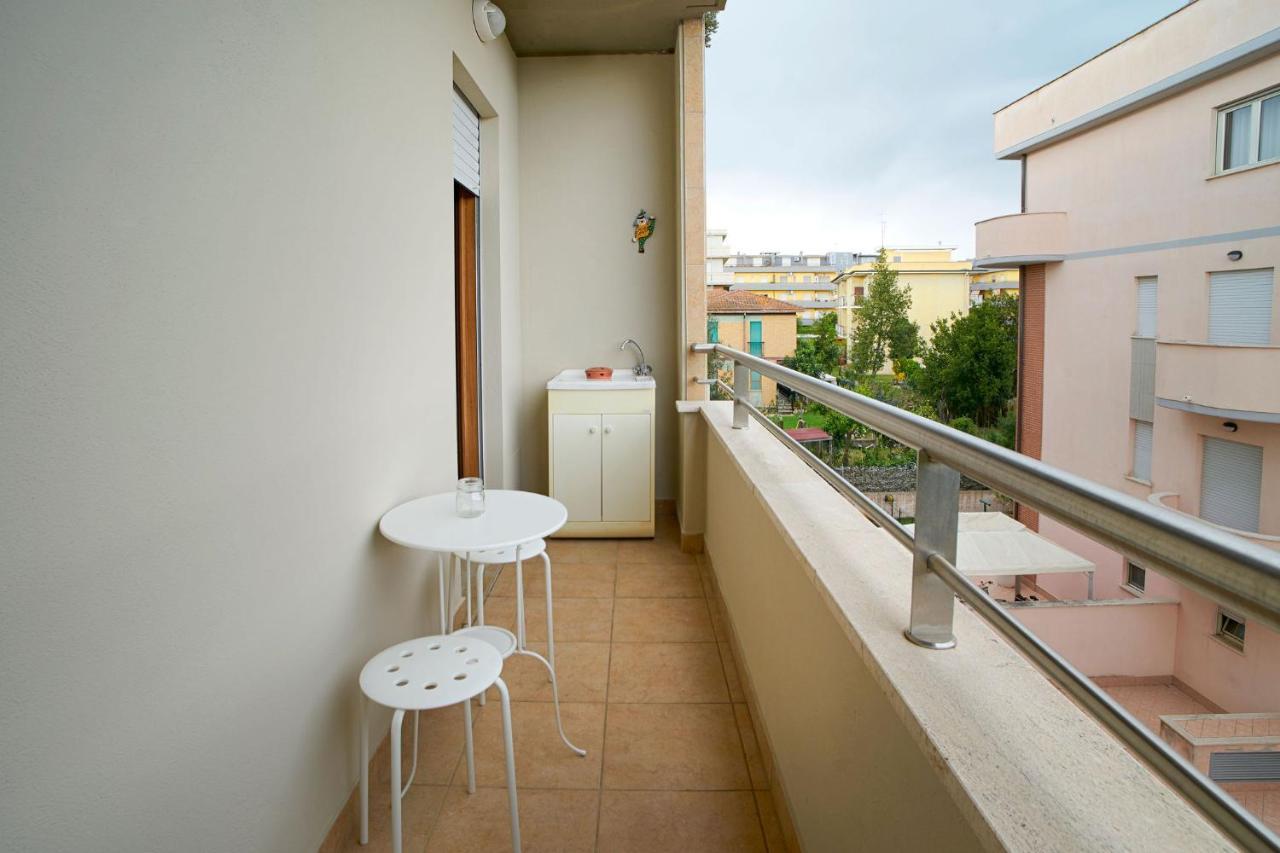 Hotel Arcibaleno Sabaudia Exterior foto
